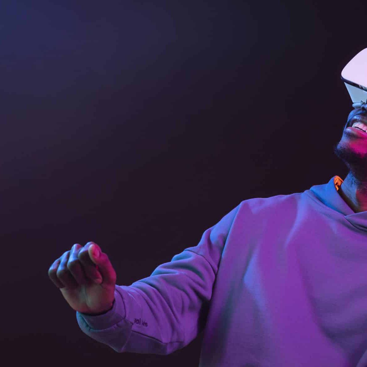 portrait-young-african-american-man-with-vr-glasses